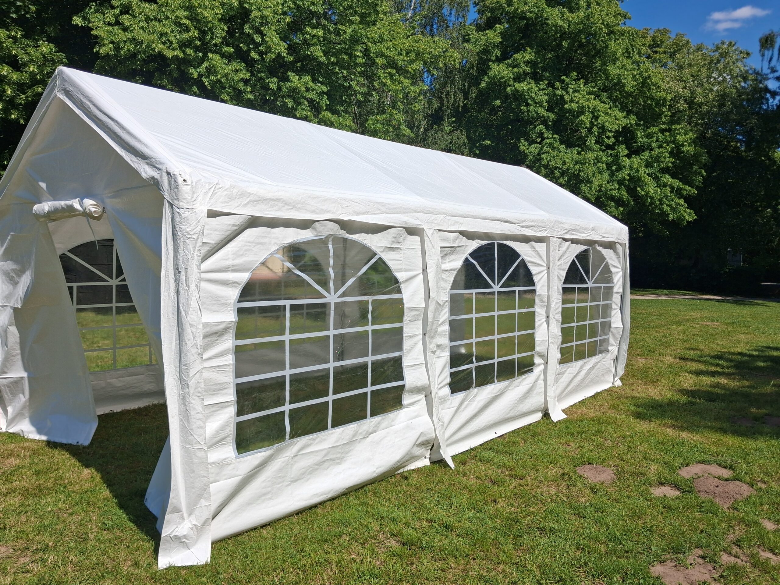 Bierzelt 3 x 6 Meter für Gartenpartys und Feiern